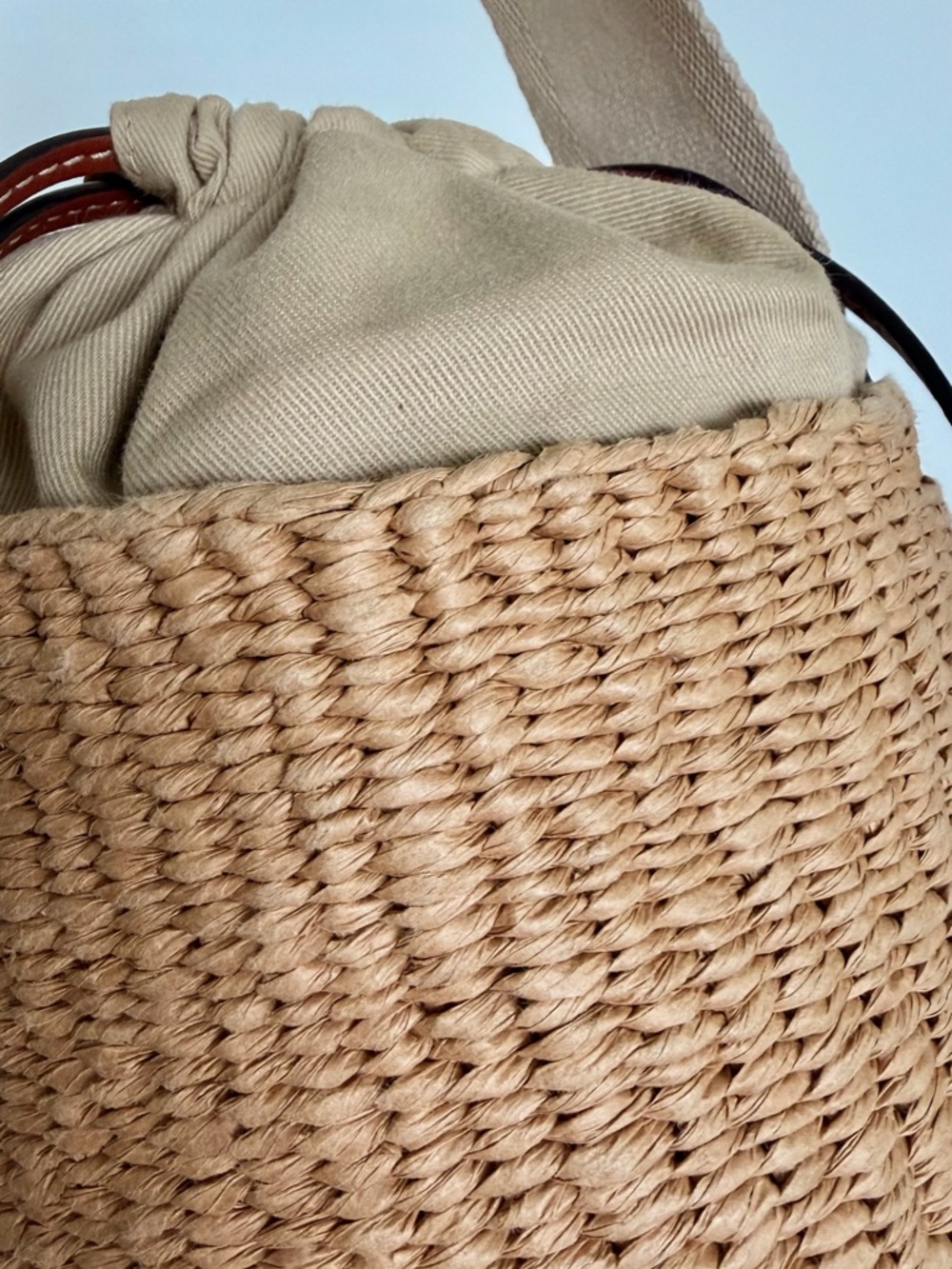 Chloe Woody Small Mifuko Basket Bag - Picture 4 of 8